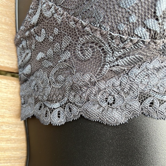 Les Coquines Halter Style Bralette EUC - Picture 4 of 13